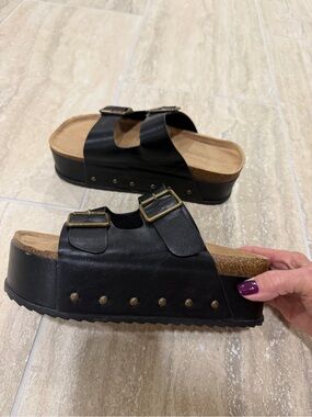 BAMBOO Black Double-Buckle Platform Clogs